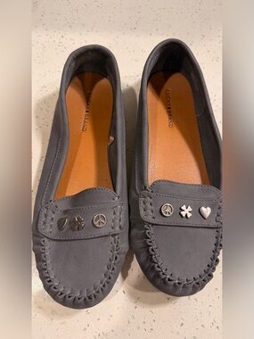 Lucky Brand Charms Accent Gray Leather Moccasins